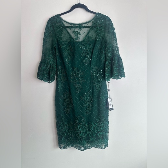 NWT Adrianna Papell Forest Green Embroidered Lace Ruffle Sleeve Dress Size 4 - Picture 3 of 9